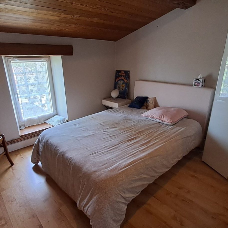 2 chambres avec lit de 140 1 chambre avec 2 lits de 90